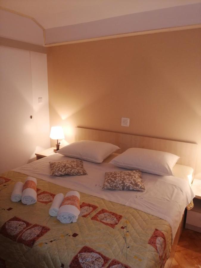 Apartments Jasna ราบ ภายนอก รูปภาพ