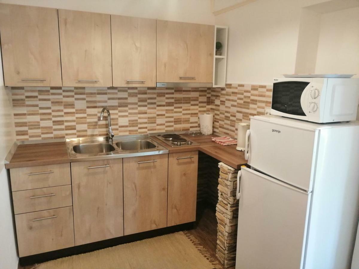 Apartments Jasna ราบ ภายนอก รูปภาพ